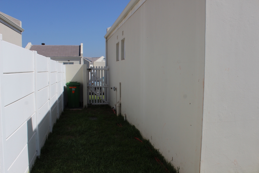 2 Bedroom Property for Sale in Olifantskop Western Cape